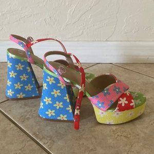 Gianni Bini/GB Ulti-Mate Floral Rainbow Rhinestone Platform Sandals Size 8